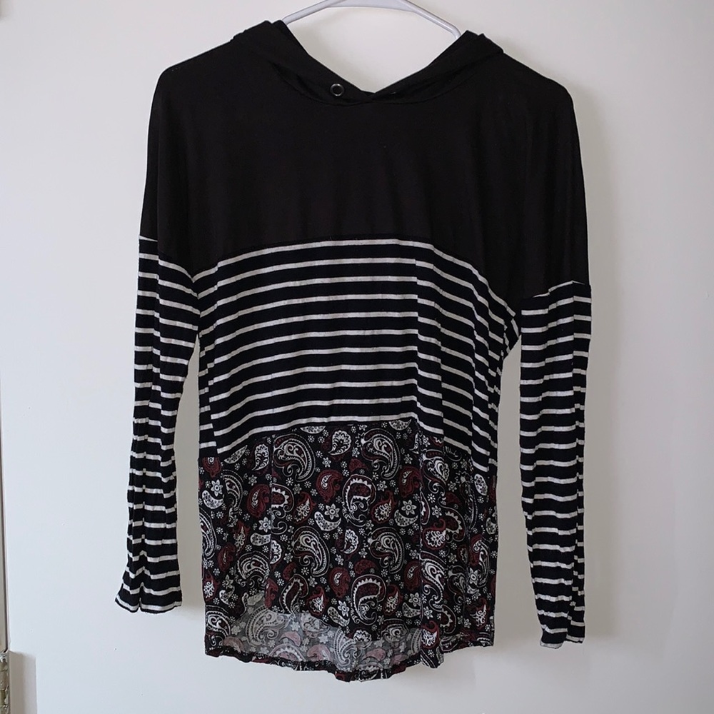 Size small long sleeve hoodie!